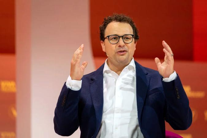 U.S. Approves Nvidia and AMD AI Chip Sales to China, Sparking Controversy