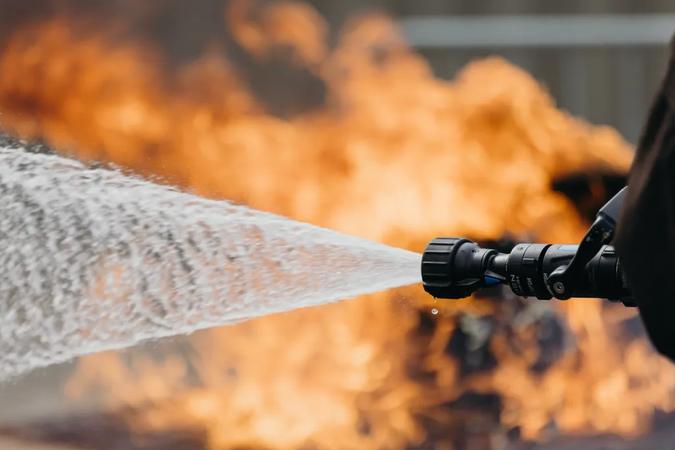 Revolutionary Fire Nozzle Launches, Boosting Suppression Rates by 300% While Conserving Water