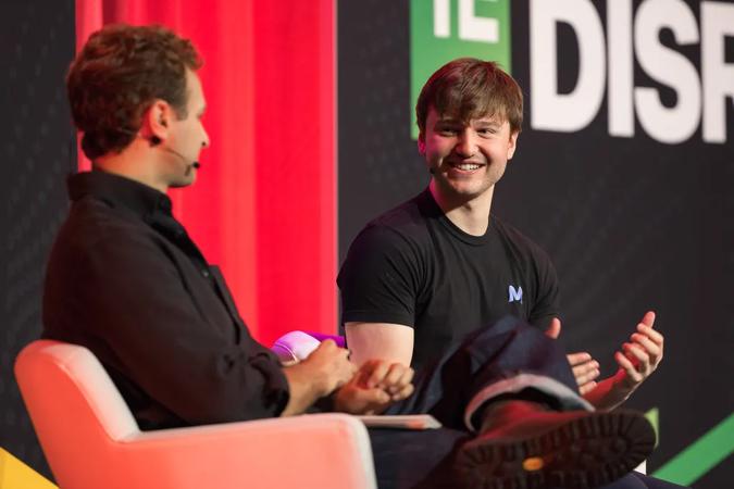 AI Agents Surge in Professional Tasks as New Model Nears 30% Capability