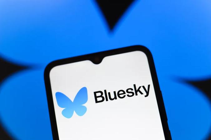 Bluesky Launches AI Assistant "Attie" to Design Custom Feeds and Algorithms