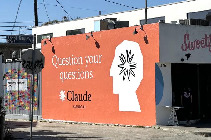 Claude Emerges as Top AI Agent in Enterprise Chatbot Race