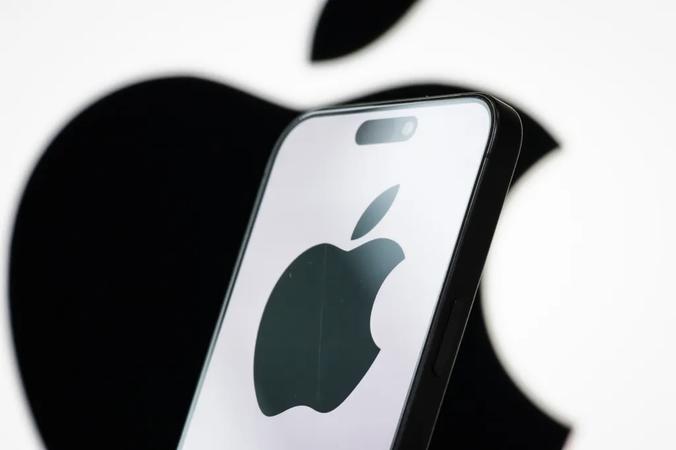Apple Agrees to $250 Million Settlement Over Misleading Apple Intelligence and Siri AI Feature Claims