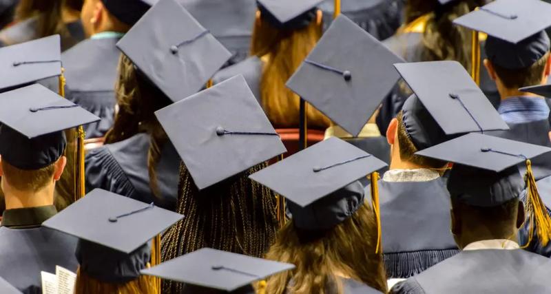 AI Commencement Speeches Fall Flat as Graduates Fear an AI-Shaped Future