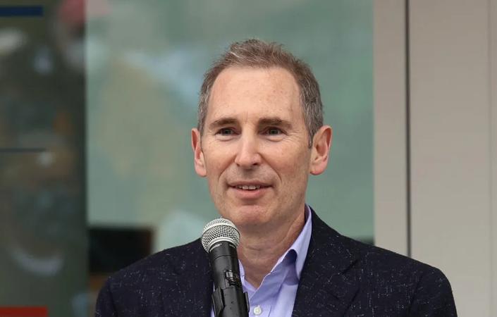 Amazon CEO Sparks Security Scare: Anthropic Cuts Access to Claude Fable 5 and Mythos 5 Models After Export Ban