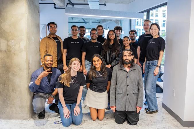 AI Agents Evolve from Answering Questions to Executing Complex Tasks Autonomously