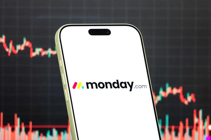 Monday.com lays off 20% of workforce, refocuses on AI platform in major restructuring
