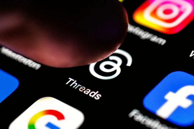 Meta AI Chatbot Now Available in Threads DMs for Private Conversations