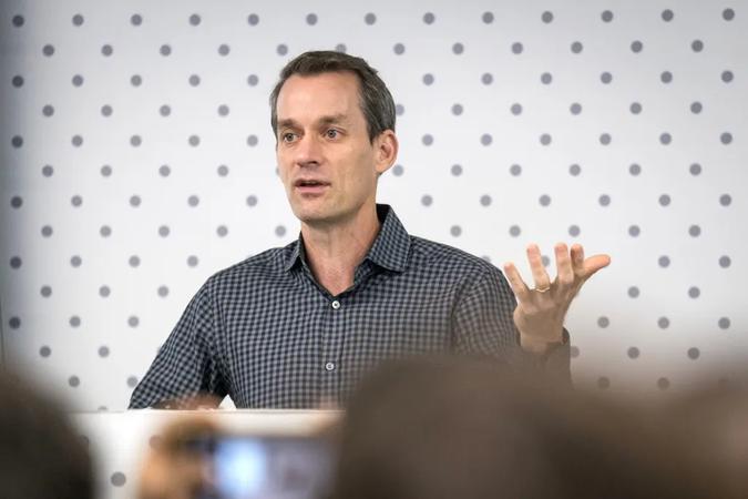 Google AI Chief Jeff Dean Steps Down to Launch AI Startup with Top Researchers