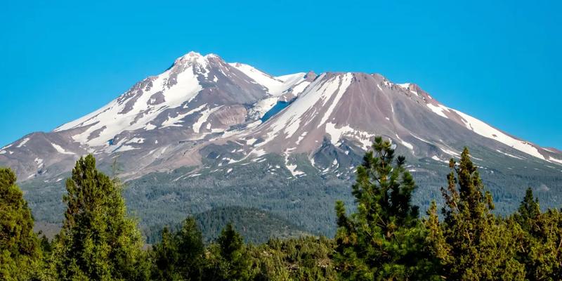 Hikers Rescued on Mount Shasta After Using Google Gemini AI for Trip Planning