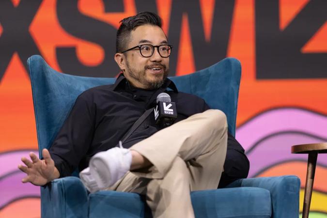 Y Combinator CEO Garry Tan Urges US AI Labs to Embrace Distillation, Warns Regulators to Stay Out