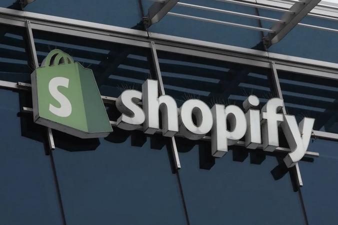 Shopify Embraces AI Agents: Now Allows Browser-Based Bots to Complete Purchases on Merchant Sites